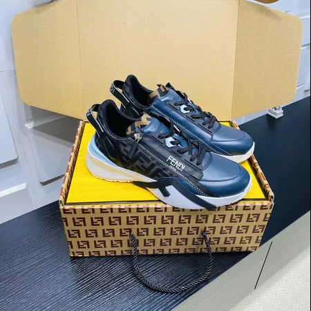 フェンディ スニーカー