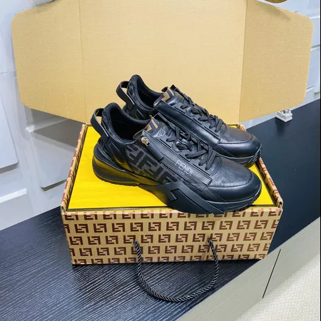 フェンディ スニーカー