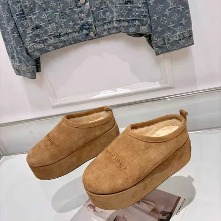 バレンシアガ スリッパ