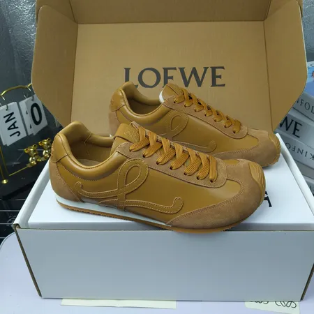 ロエベ スニーカー