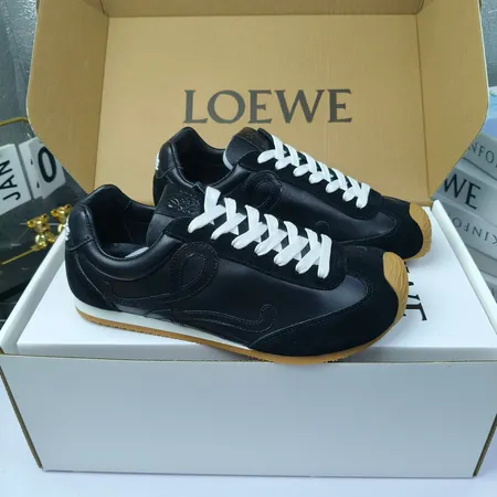 ロエベ スニーカー