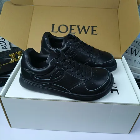 ロエベ カジュアルシューズ