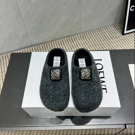 ロエベ スリッパ