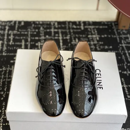 セリーヌ カジュアルシューズ