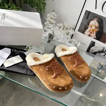 セリーヌ スリッパ
