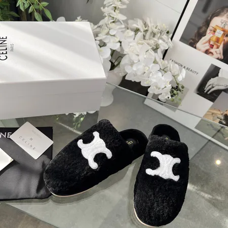 セリーヌ スリッパ