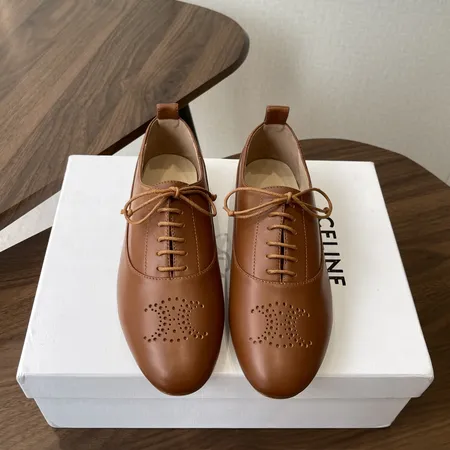 セリーヌ カジュアルシューズ