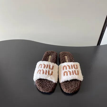 ミュウミュウ スリッパ