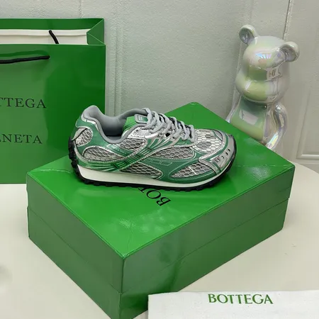 ボッテガ ヴェネタ スニーカー