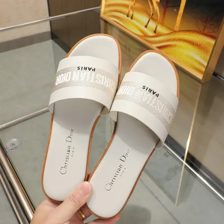 ディオール スリッパ