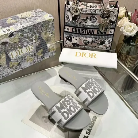 ディオール スリッパ