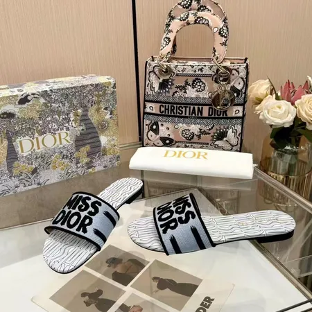 ディオール スリッパ