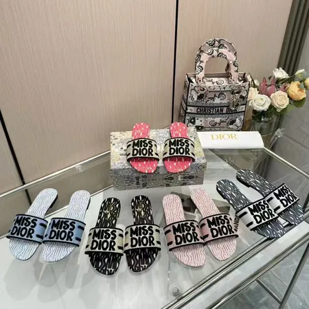 ディオール スリッパ