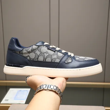 コーチ カジュアルシューズ