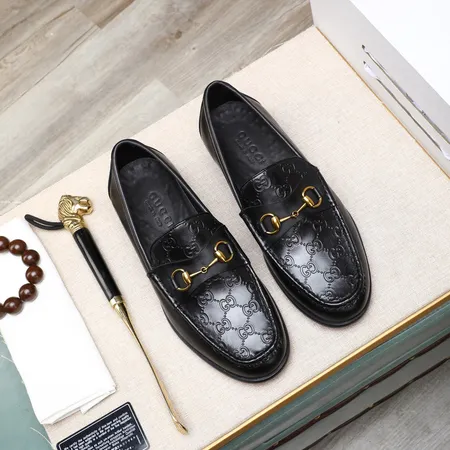 グッチ ビジネスシューズ