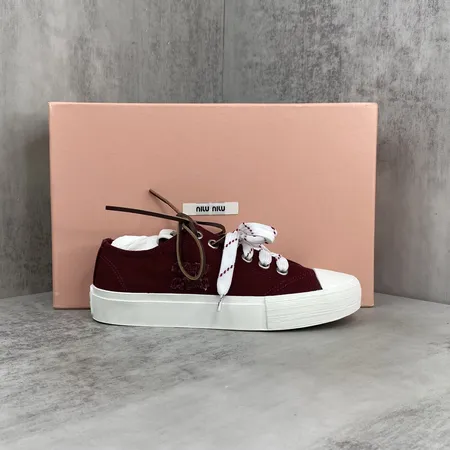 ミュウミュウ カジュアルシューズ