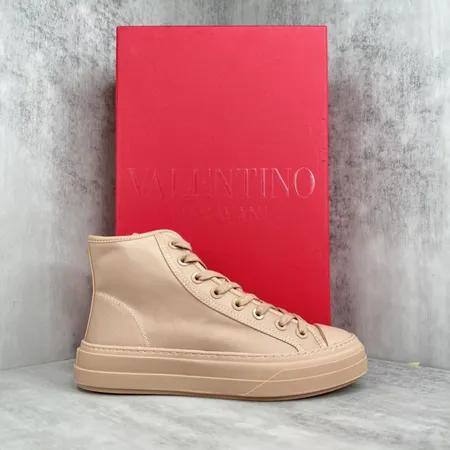 ヴァレンティノ カジュアルシューズ