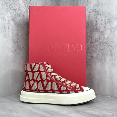 ヴァレンティノ カジュアルシューズ