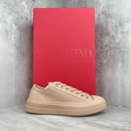 ヴァレンティノ カジュアルシューズ