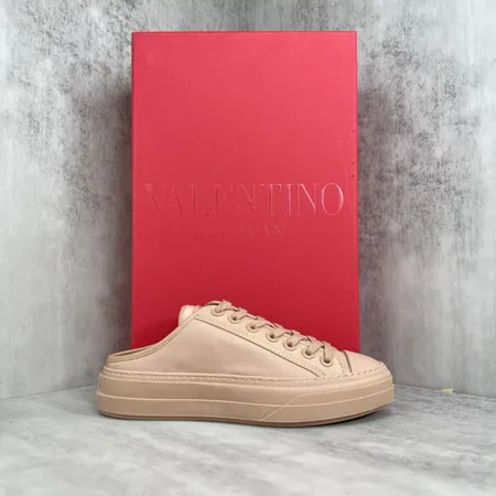 ヴァレンティノ カジュアルシューズ