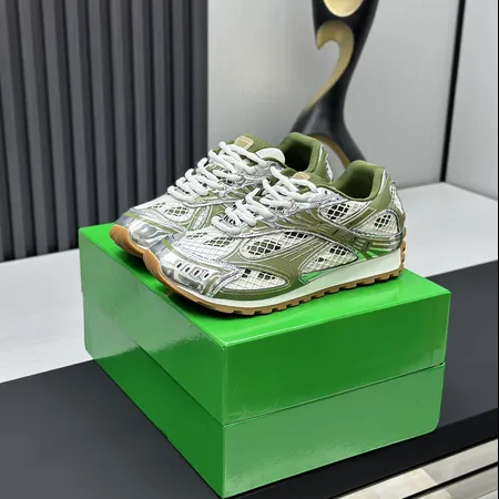 ボッテガ ヴェネタ スニーカー