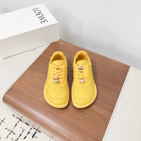 ロエベ カジュアルシューズ