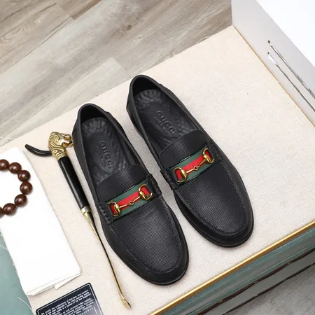 グッチ ビジネスシューズ