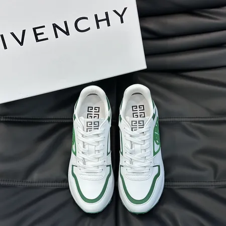 ジバンシィ カジュアルシューズ