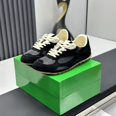 ボッテガ ヴェネタ スニーカー