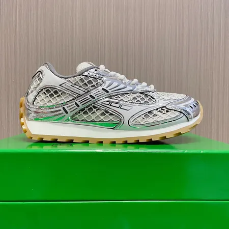 ボッテガ ヴェネタ スニーカー