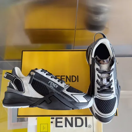 フェンディ スニーカー