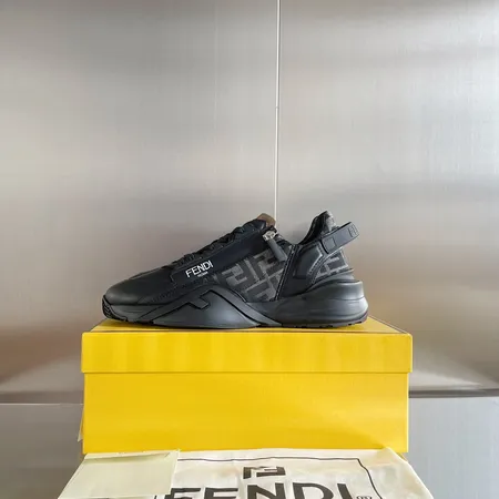 フェンディ スニーカー