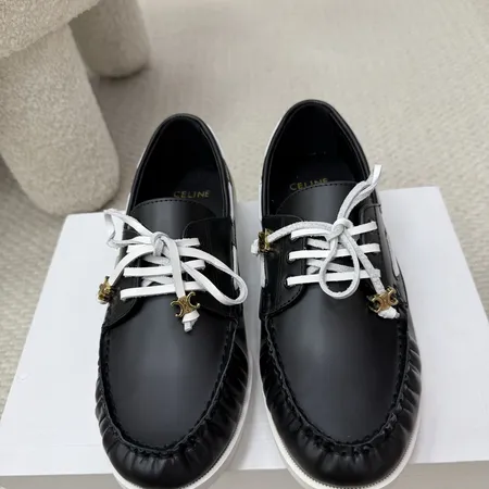 セリーヌ カジュアルシューズ