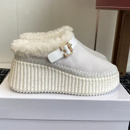 クロエ カジュアルシューズ