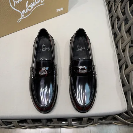 クリスチャン・ルブタン ビジネスシューズ