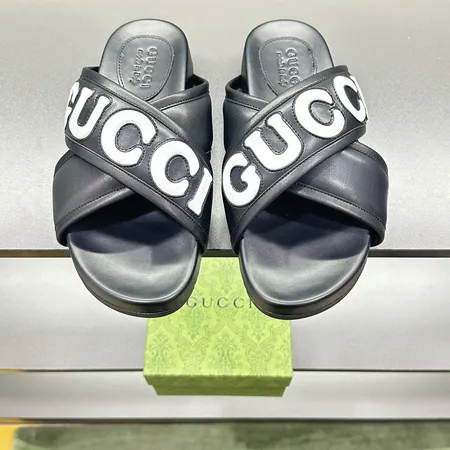 グッチ スリッパ