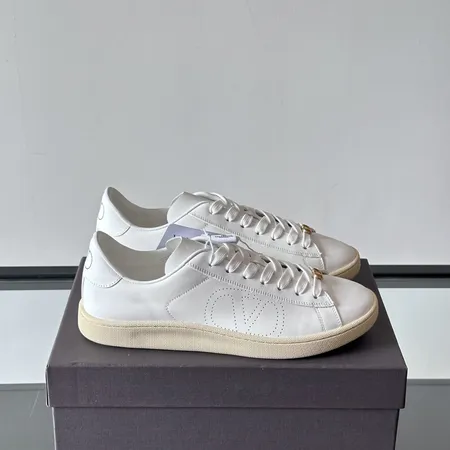 ヴァレンティノ カジュアルシューズ