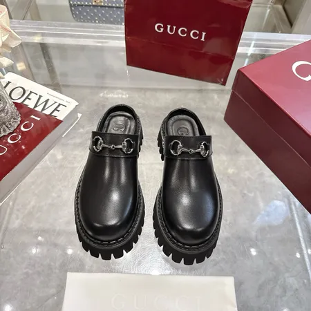 グッチ スリッパ