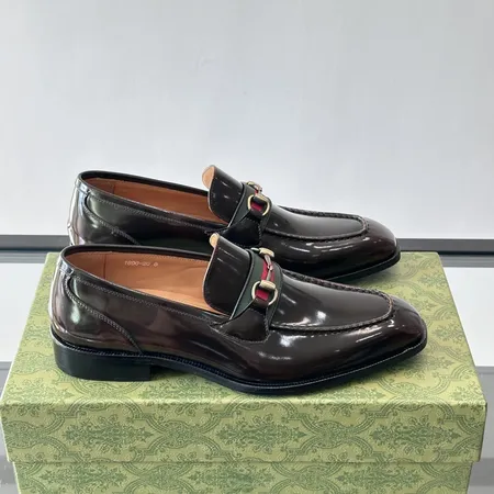 グッチ ビジネスシューズ