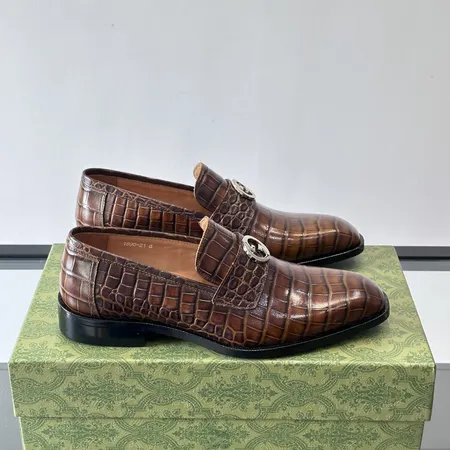 グッチ ビジネスシューズ