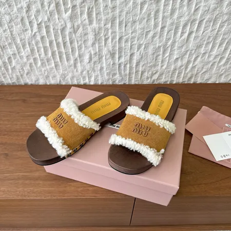 ミュウミュウ スリッパ