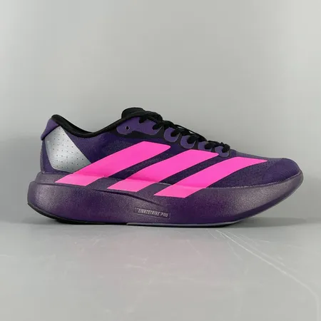 アディダス スニーカー