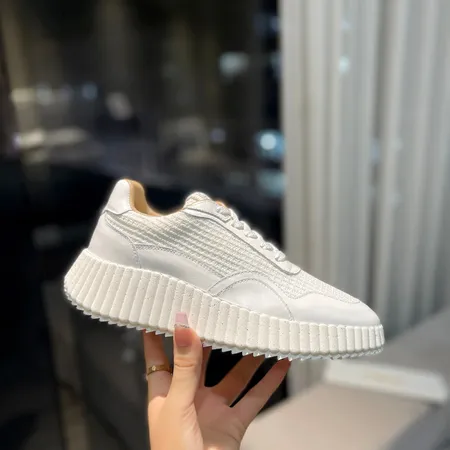 クロエ カジュアルシューズ