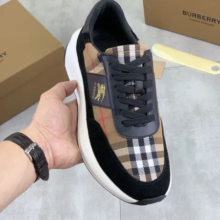 バーバリー ス スニーカー