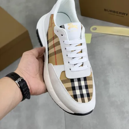 バーバリー ス スニーカー