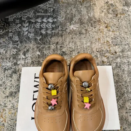 ロエベ カジュアルシューズ