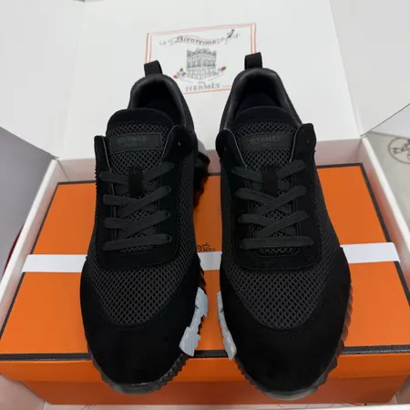 エルメス スニーカー