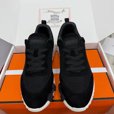 エルメス スニーカー