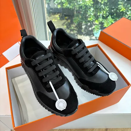 エルメス スニーカー