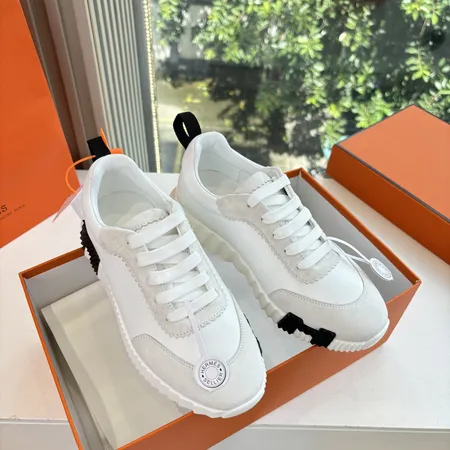 エルメス スニーカー